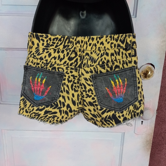 SUPER FN DOPE true vintage Emo Scene Queen mallgoth rare shorts! SOLD - Picture 2 of 7